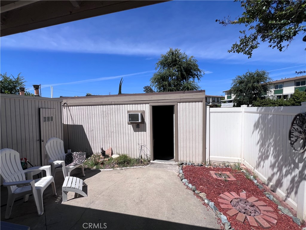 8221 GINNIS Green, Buena Park CA 90621 - photo 10