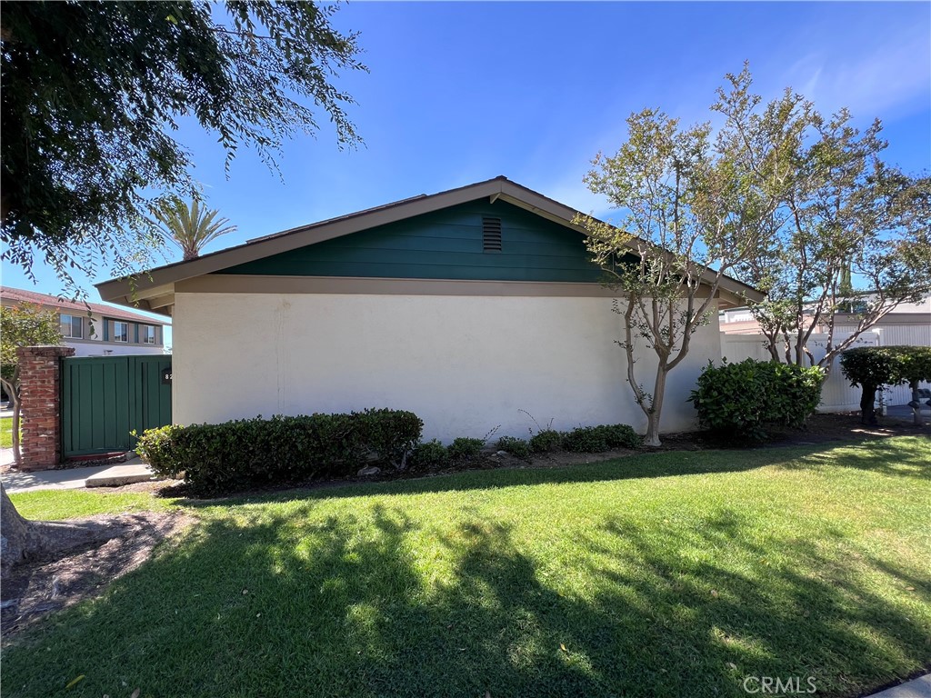8221 GINNIS Green, Buena Park CA 90621 - photo 11
