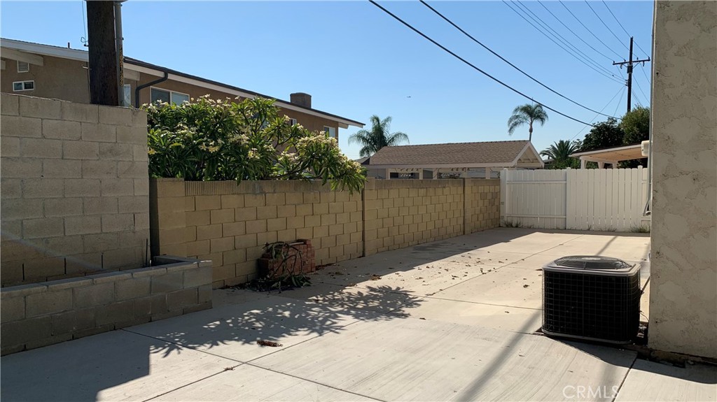 8250 Gregory Circle, Buena Park CA 90621 - photo 27