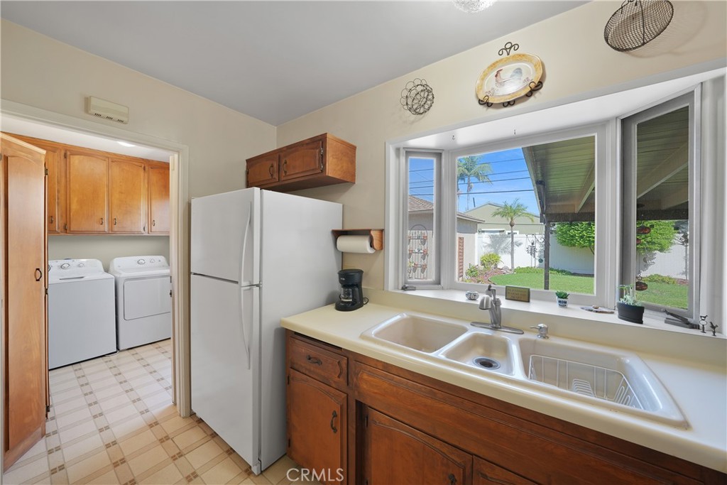 8469 Calendula Drive, Buena Park CA 90620 - photo 14