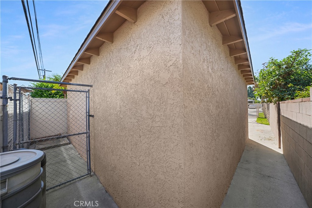 8469 Calendula Drive, Buena Park CA 90620 - photo 27