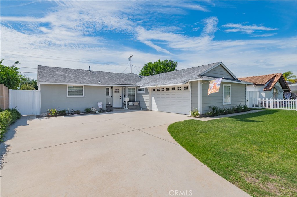 One block from Knott's - 8695 Madison Avenue, Buena Park CA 90620 - photo 2