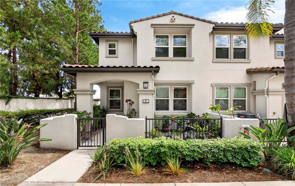 87 Bixby Circle, Buena Park CA 90621 - photo 1