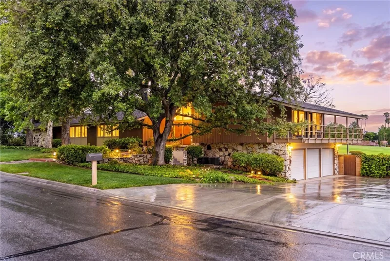 8780 Hillcrest Road, Buena Park