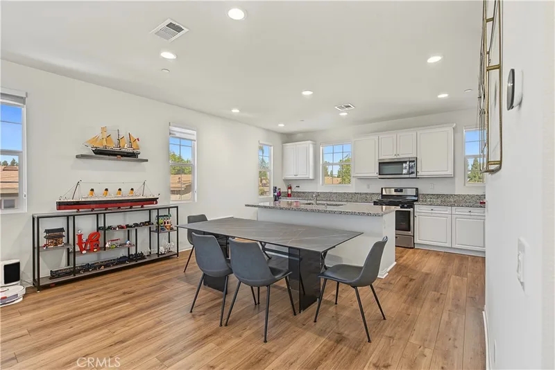 8881 Orangethorpe, Buena Park