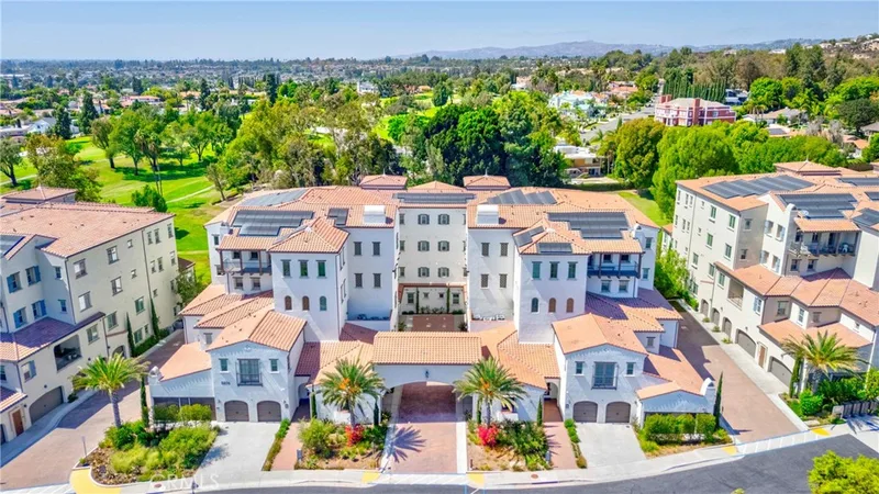 8896 Los Coyotes Court 410, Buena Park