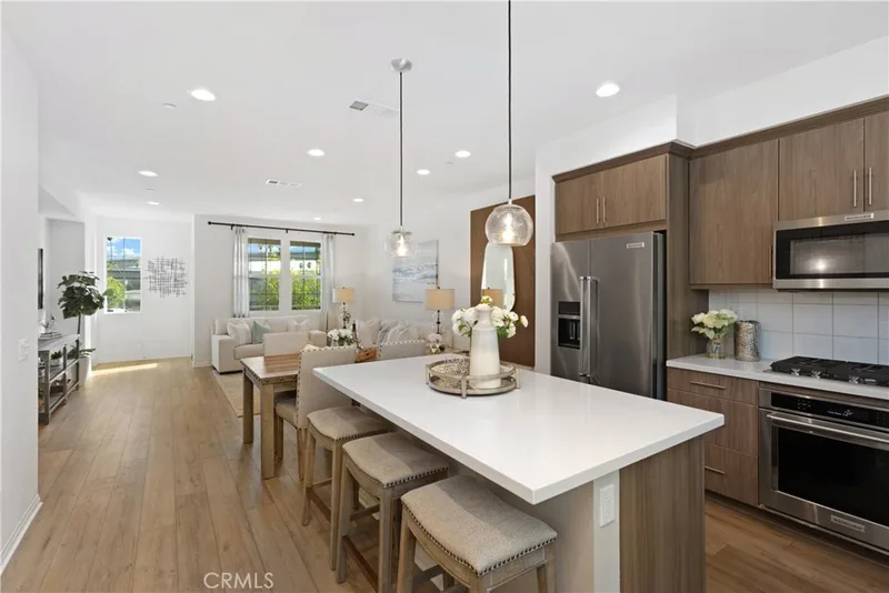 8927 Orangethorpe Avenue, Buena Park, CA 90621