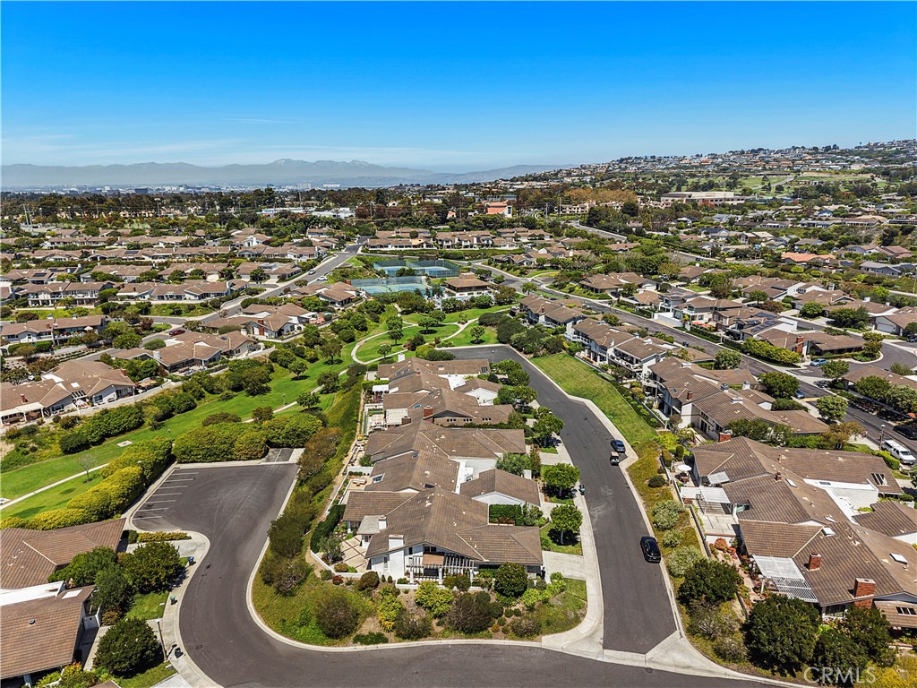 1 Breakwater Drive, Corona Del Mar CA 92625 - photo 3