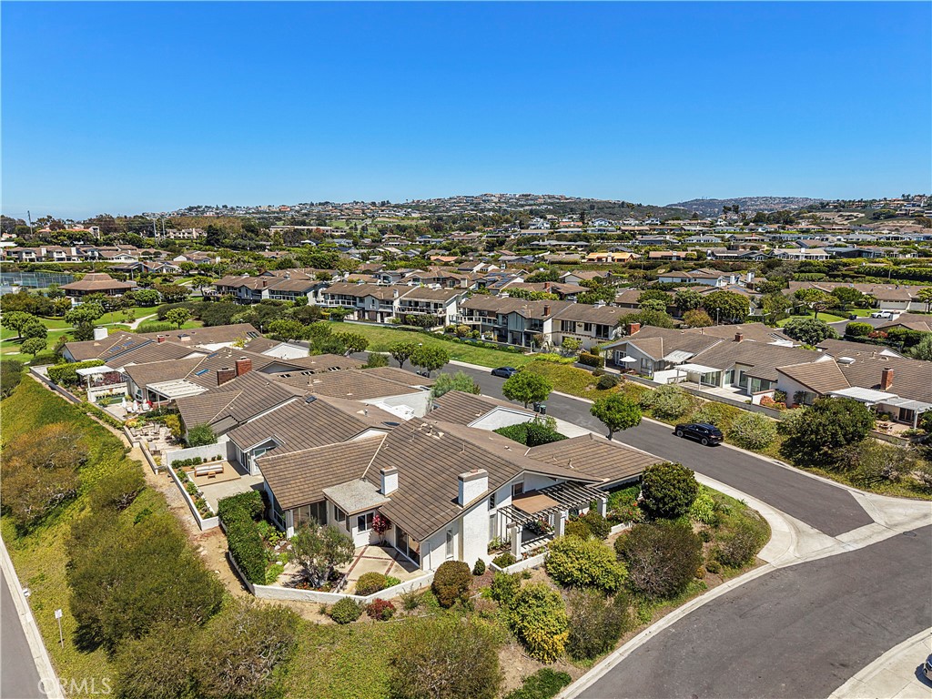 1 Breakwater Drive, Corona Del Mar CA 92625 - photo 4