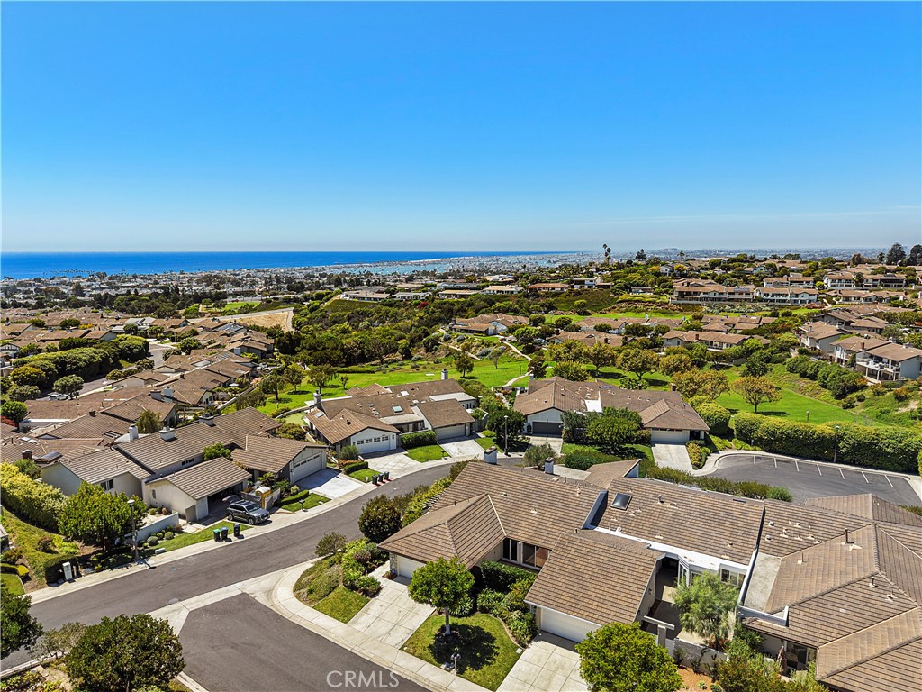 1 Breakwater Drive, Corona Del Mar CA 92625 - photo 5