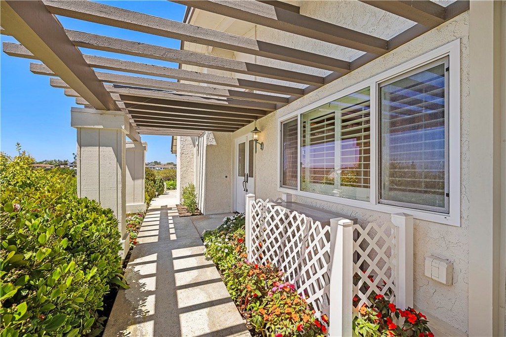 1 Breakwater Drive, Corona Del Mar CA 92625 - photo 9