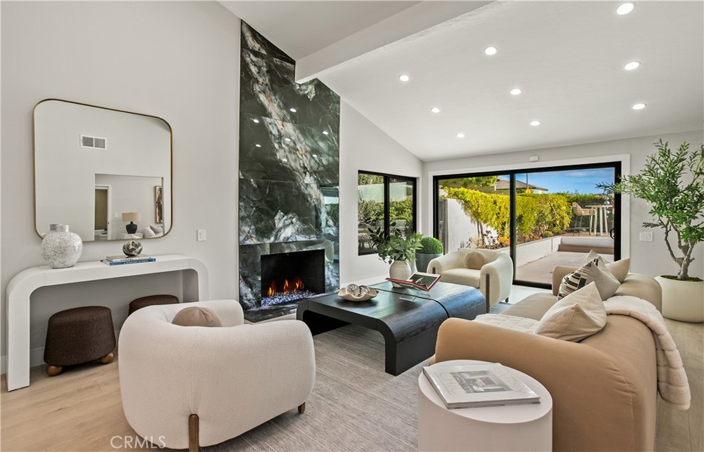 10 White Water Drive, Corona Del Mar CA 92625 - photo 8