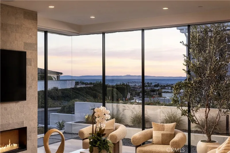 1001 Tiller Way, Corona Del Mar