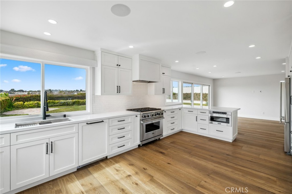 1027 Tiller Way, Corona Del Mar CA 92625 - photo 1
