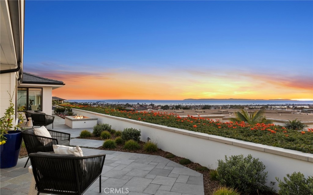 1033 Goldenrod Avenue, Corona Del Mar CA 92625 - photo 1