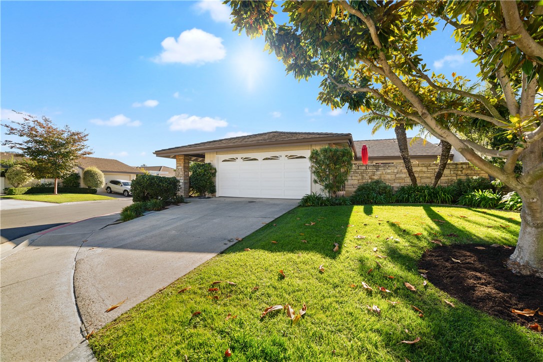 11 Jetty Drive, Corona Del Mar CA 92625 - photo 1