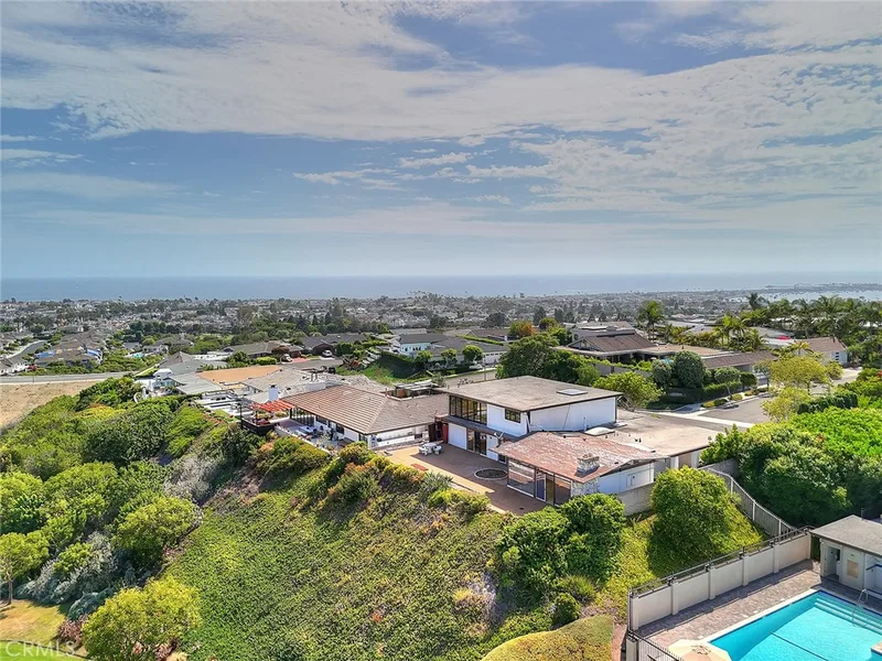 1106 Sandpiper Drive, Corona Del Mar, CA 92625