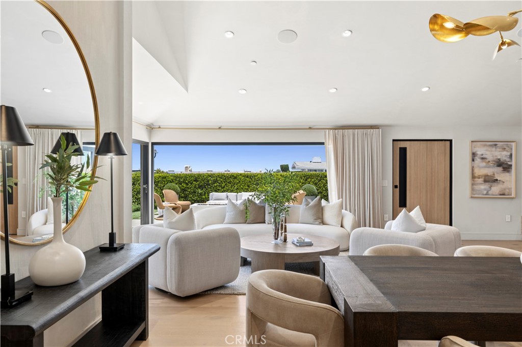 1120 White Sails Way, Corona Del Mar CA 92625 - photo 4
