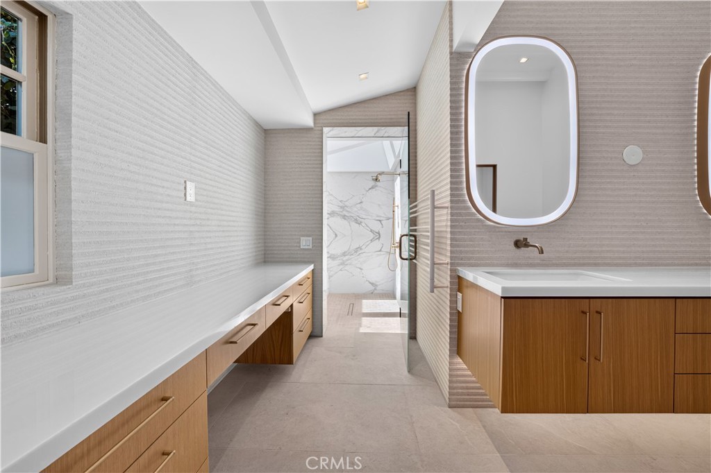 1312 Santanella, Corona Del Mar CA 92625 - photo 39