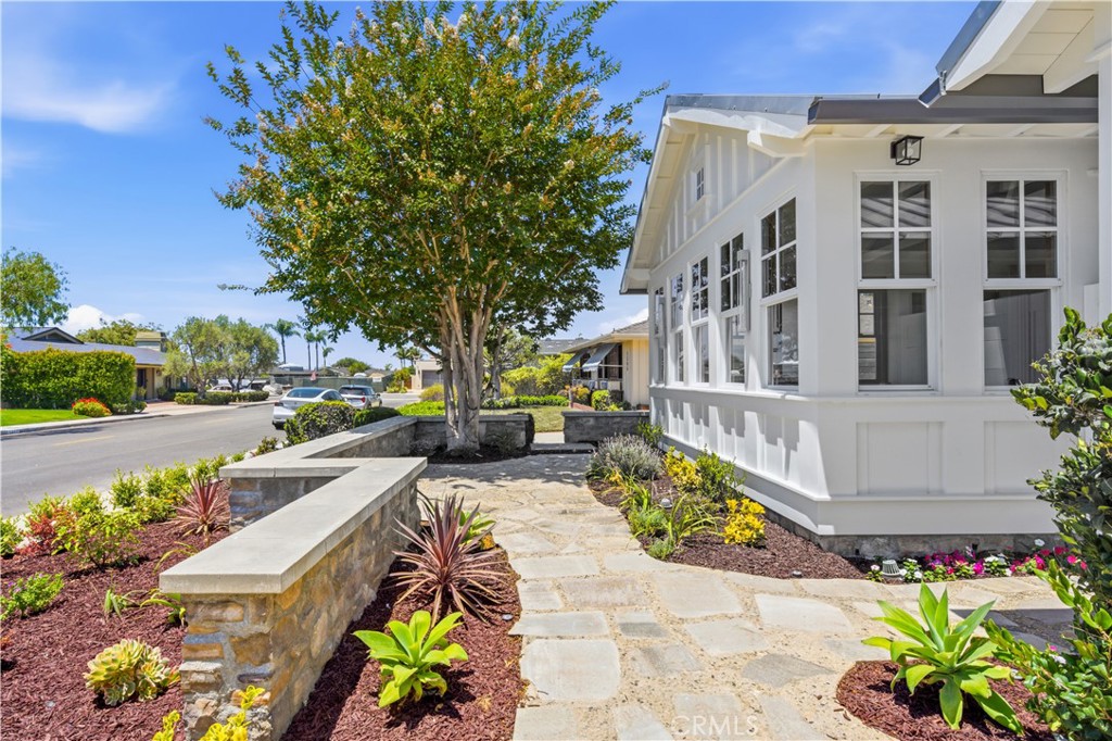 1312 Santanella, Corona Del Mar CA 92625 - photo 47