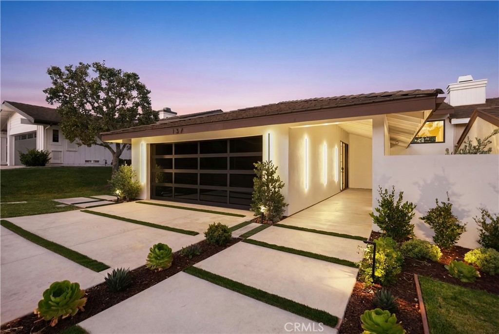137 Jasmine Creek Dr, Corona Del Mar CA 92625 - photo 1