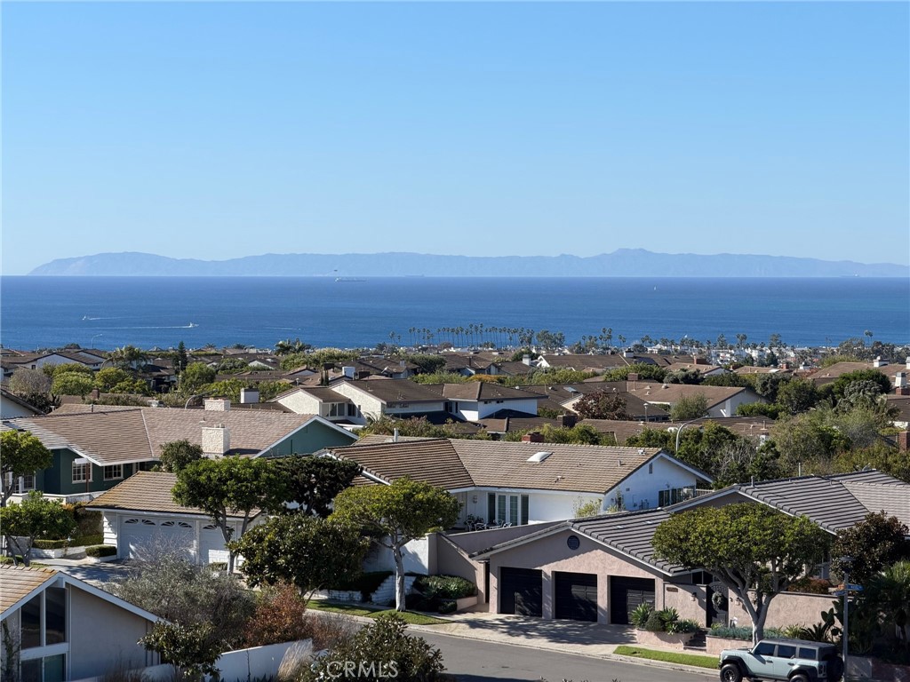 1507 Seacrest Drive, Corona Del Mar CA 92625 - photo 2