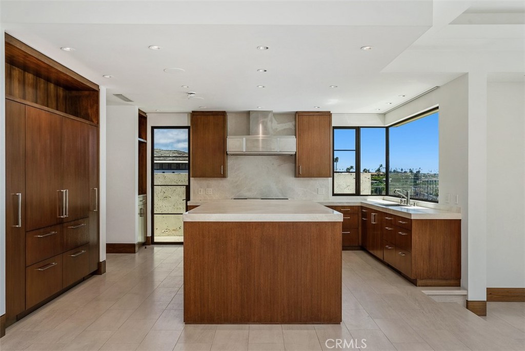 1523 Dolphin Terrace, Corona Del Mar CA 92625 - photo 13