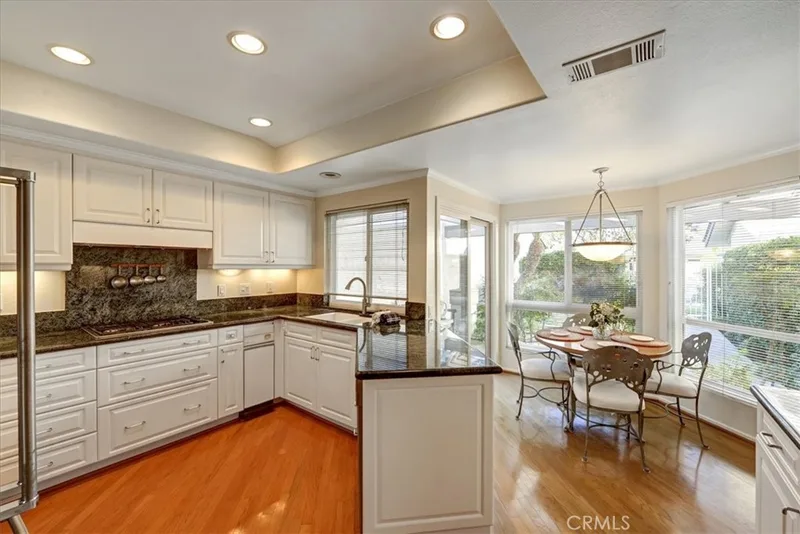 16 White Water, Corona Del Mar, CA 92625