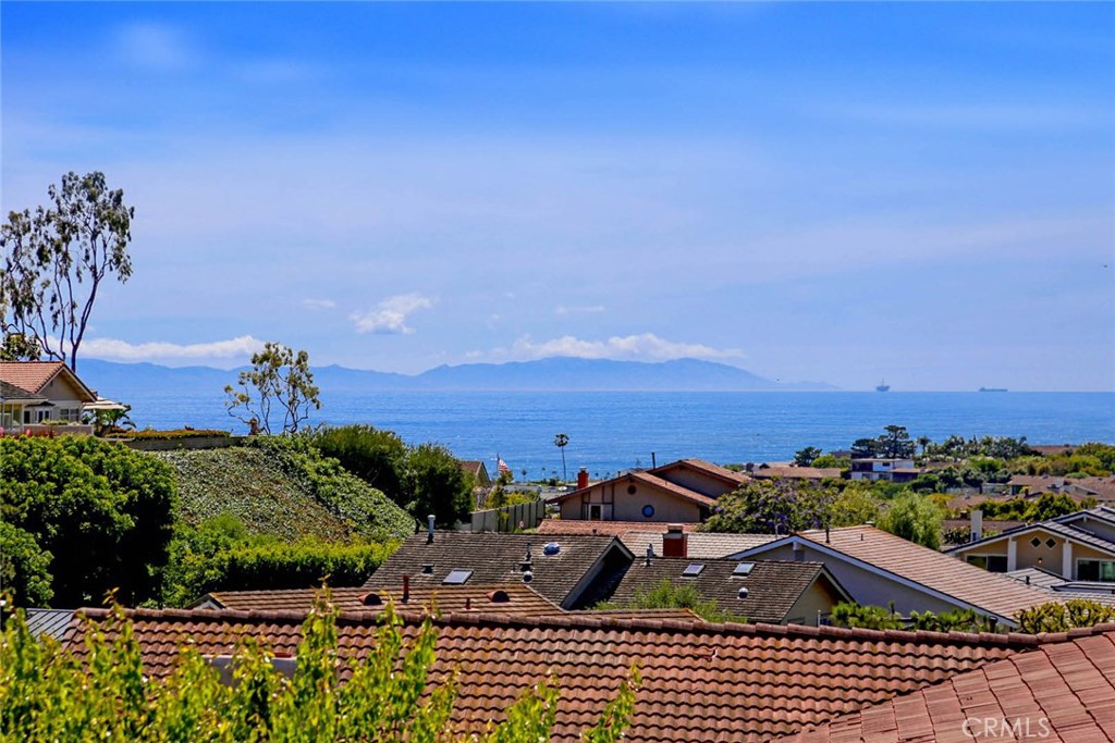 1645 Harbor Crest Circle, Corona Del Mar CA 92625 - photo 1