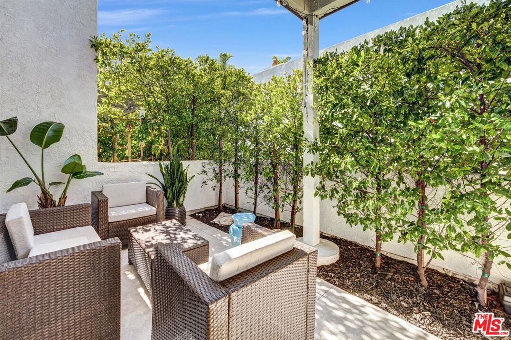 19 Canyon Crest Drive, Corona Del Mar CA 92625 - photo 6