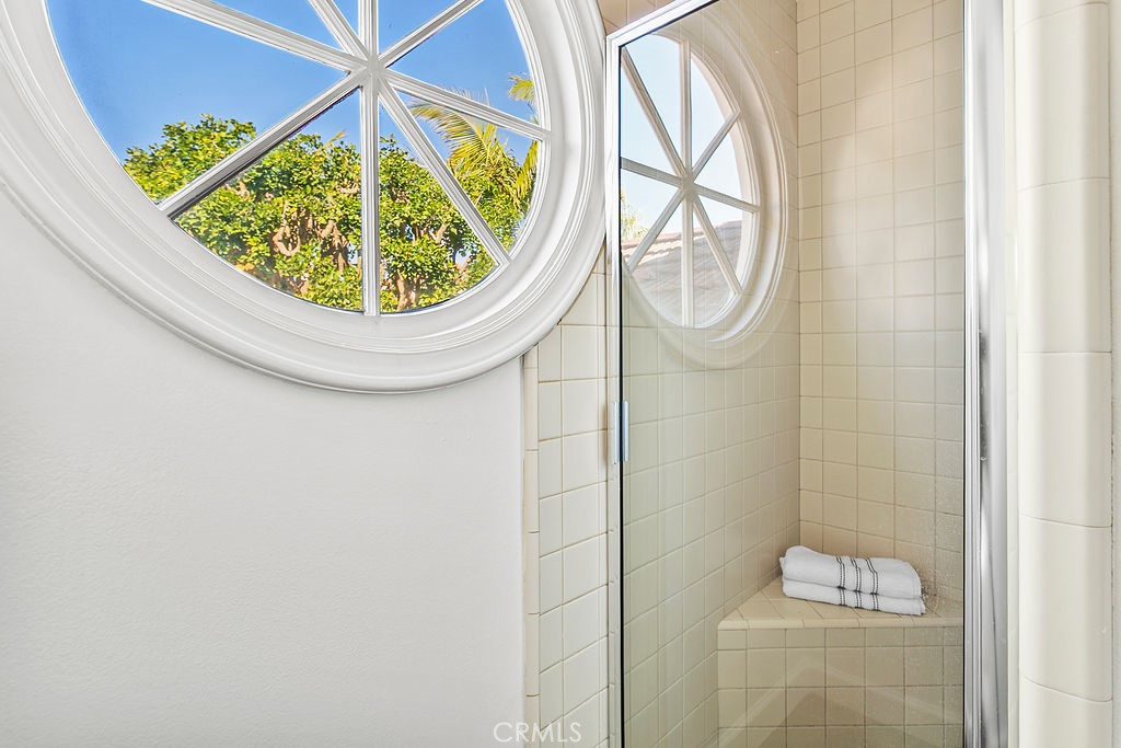 Secondary upstairs shower - 19 Harbor Pointe, Corona Del Mar CA 92625 - photo 37