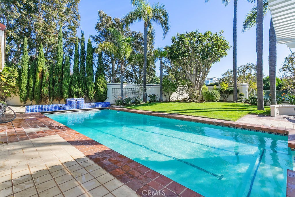 Giant pool. Do you swim laps? - 19 Harbor Pointe, Corona Del Mar CA 92625 - photo 45
