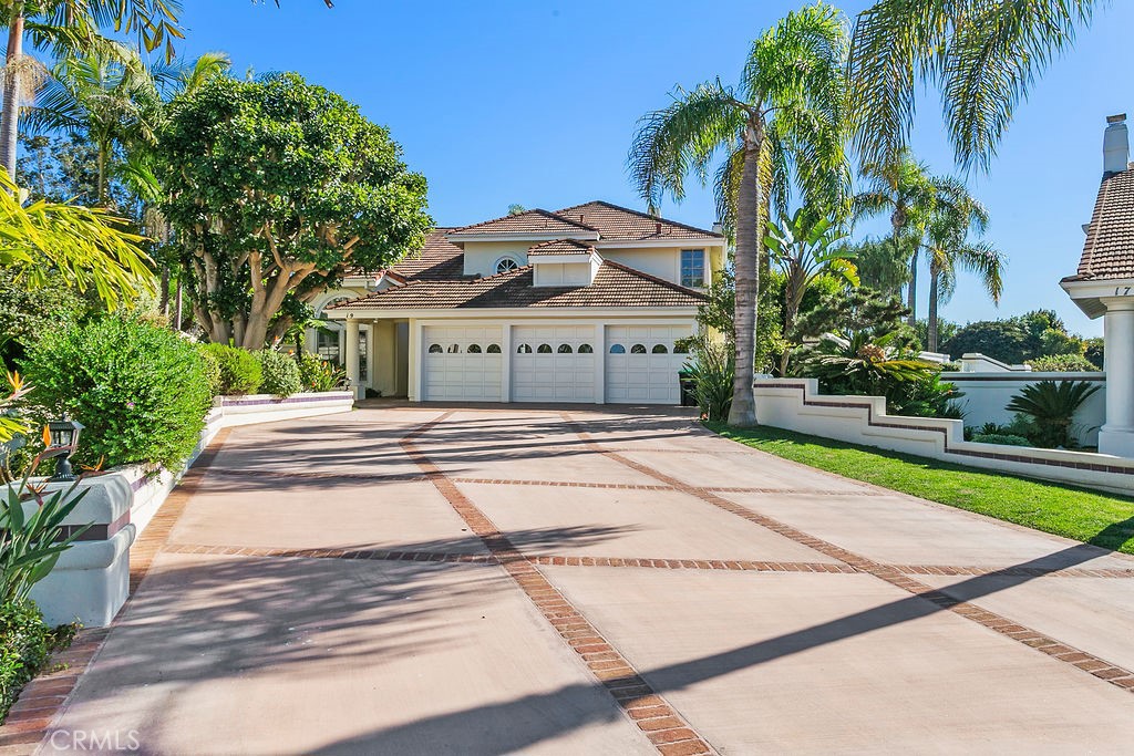 Driveway might fit 12 cars! - 19 Harbor Pointe, Corona Del Mar CA 92625 - photo 50
