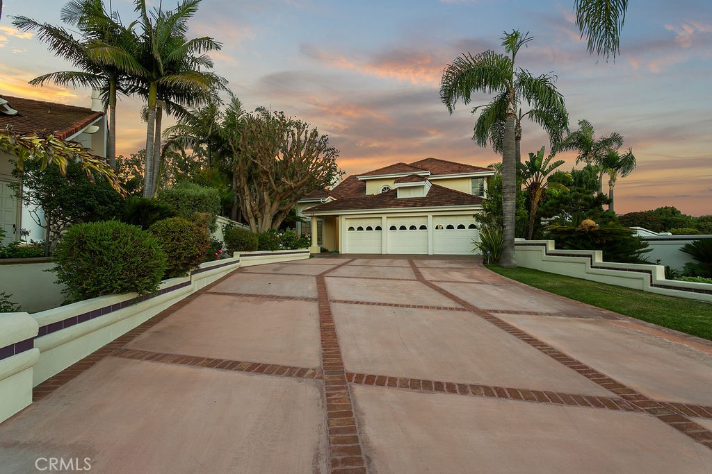 Lots of good parking for your numerous cars or for your guests as you entertain. - 19 Harbor Pointe, Corona Del Mar CA 92625 - photo 52