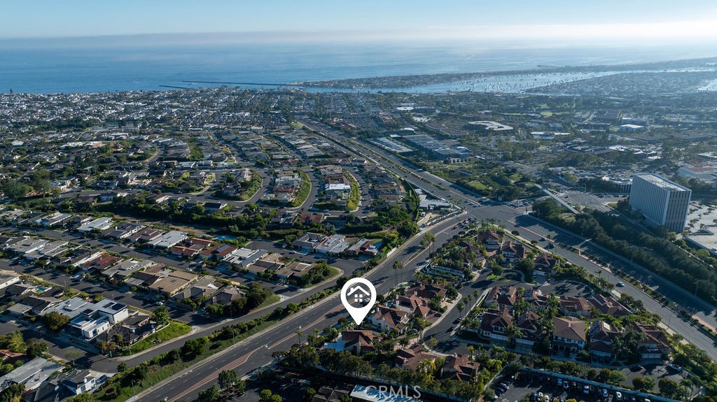 Near the ocean, Newport bay, Newport Center medical, financial centers and Fashion Island. - 19 Harbor Pointe, Corona Del Mar CA 92625 - photo 55