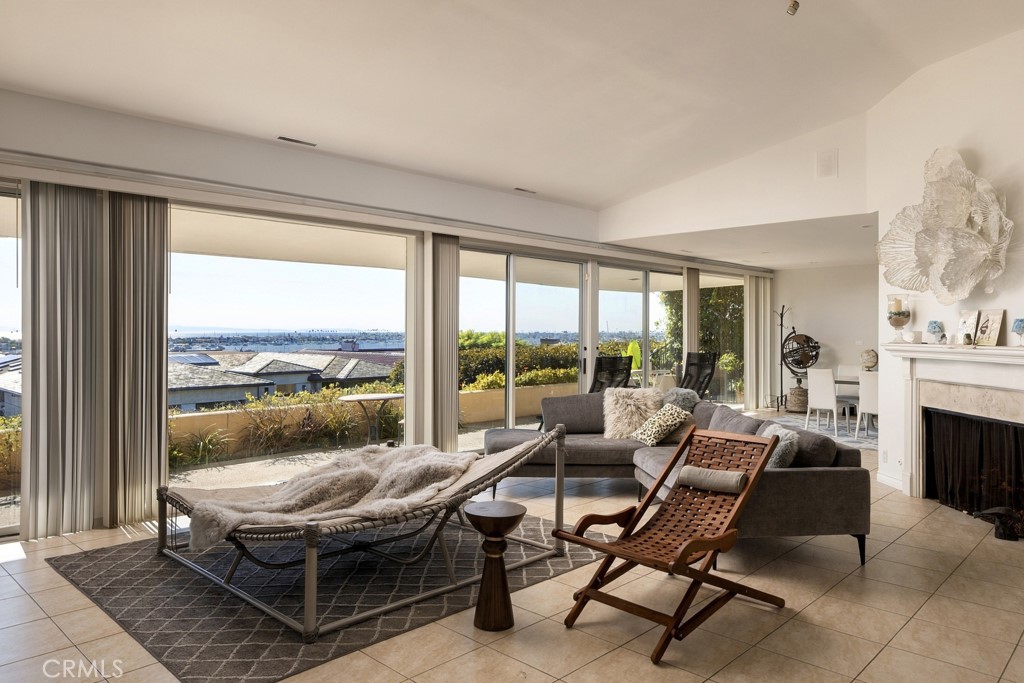 1915 Galatea, Corona Del Mar CA 92625 - photo 3