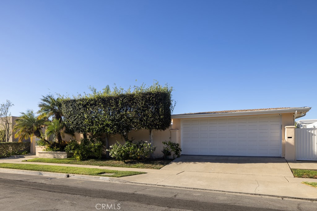 1915 Galatea, Corona Del Mar CA 92625 - photo 7