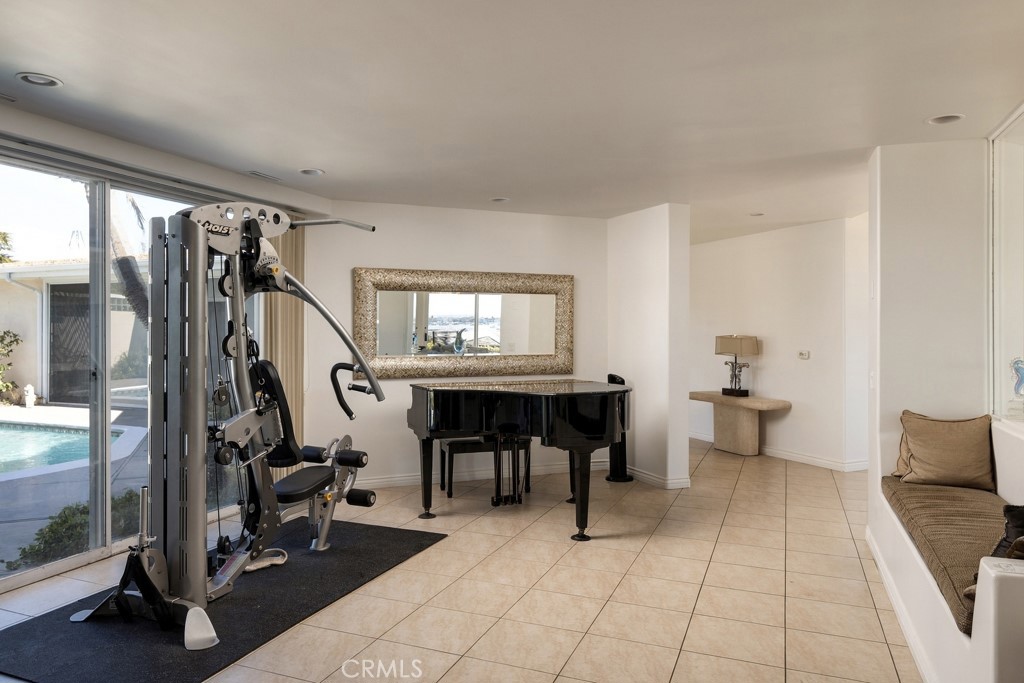 1915 Galatea, Corona Del Mar CA 92625 - photo 15