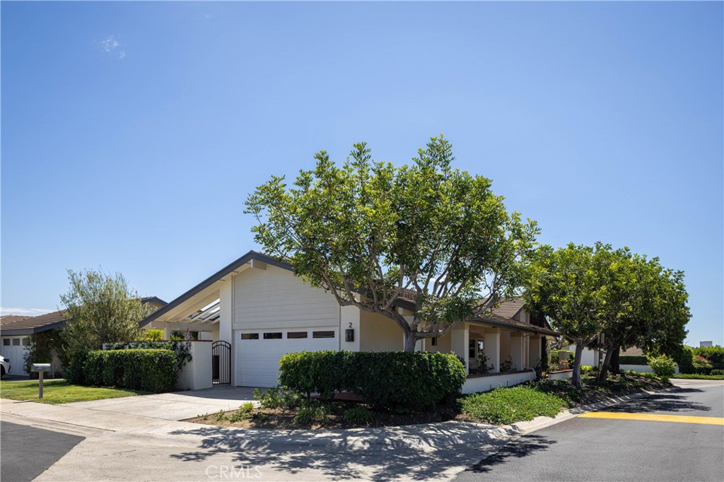2 Shoal Drive, Corona Del Mar CA 92625 - photo 1