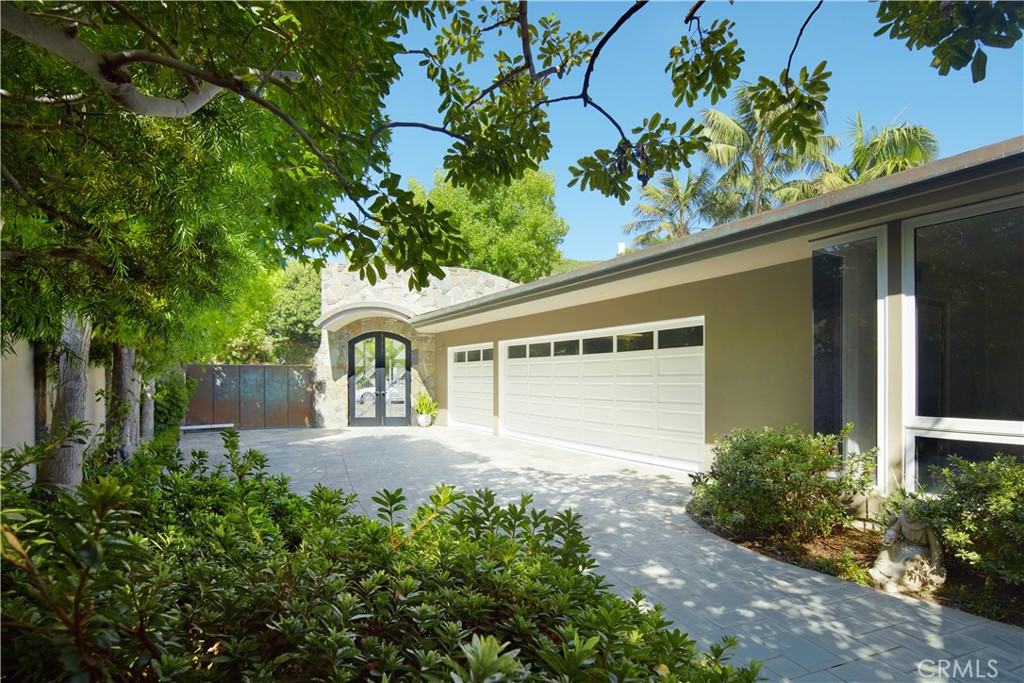 2027 Bayside Drive, Corona Del Mar CA 92625 - photo 4