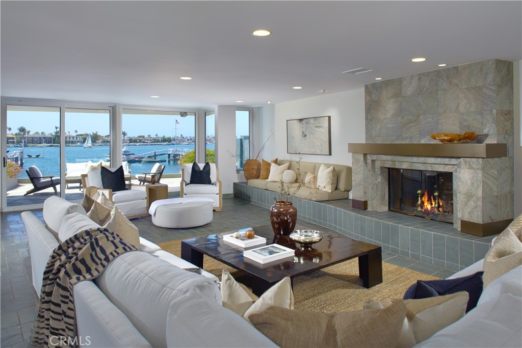 2027 Bayside Drive, Corona Del Mar CA 92625 - photo 12