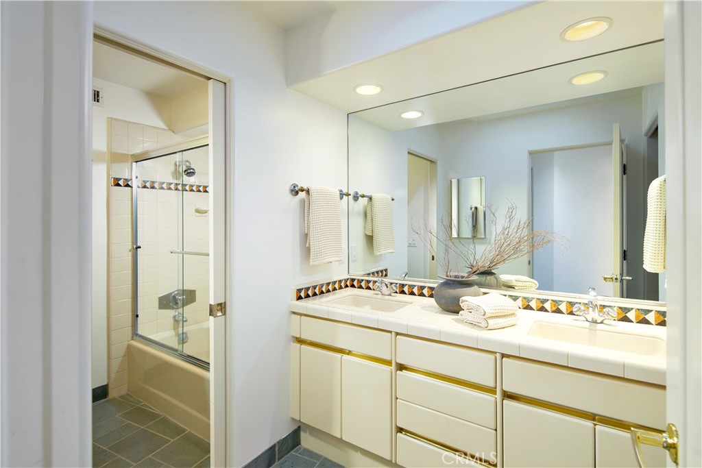 2027 Bayside Drive, Corona Del Mar CA 92625 - photo 23