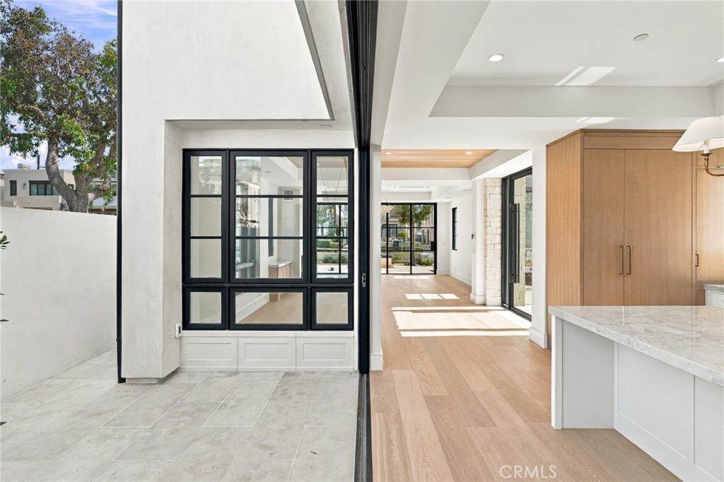 209 Narcissus Avenue, Corona Del Mar CA 92625 - photo 14