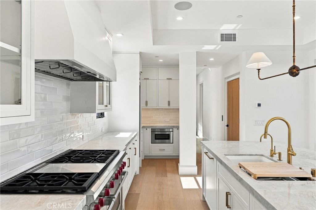 209 Narcissus Avenue, Corona Del Mar CA 92625 - photo 17