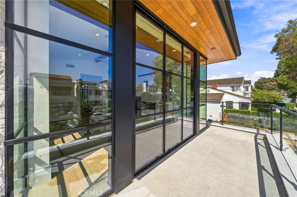 209 Narcissus Avenue, Corona Del Mar CA 92625 - photo 34