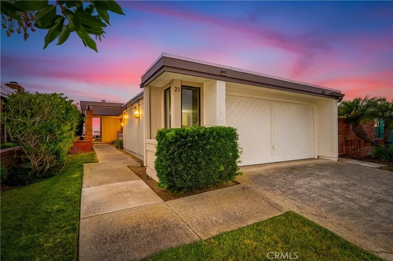 21 Beachcomber Drive, Corona Del Mar, CA 92625