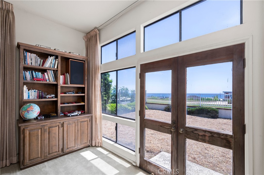 21 Beachcomber Drive, Corona Del Mar CA 92625 - photo 34