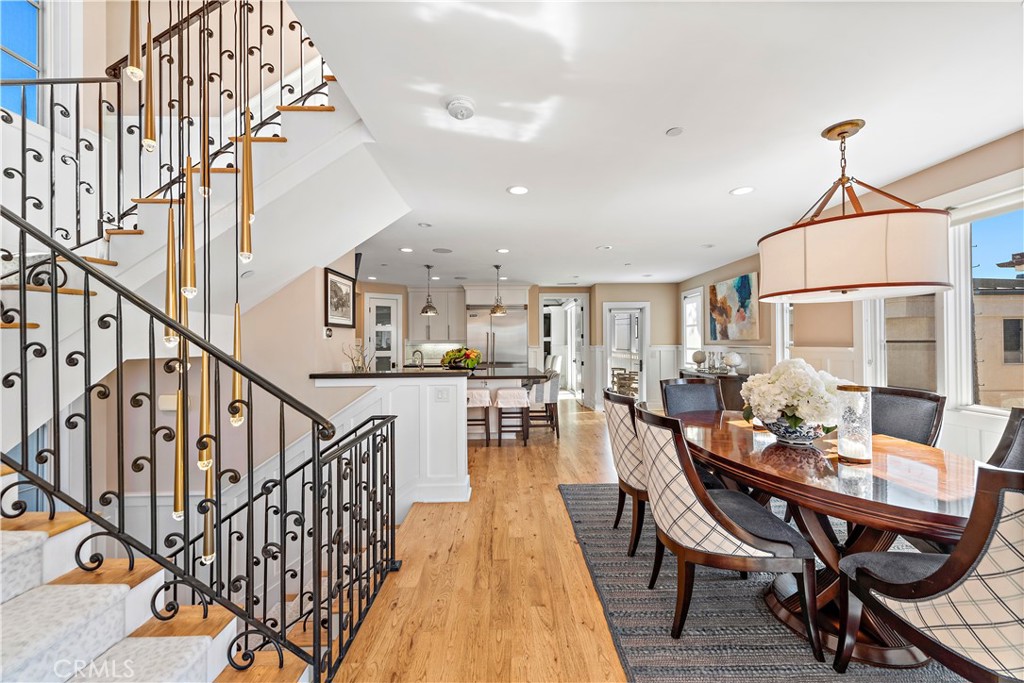 Elegant formal dining area - 212 Marguerite Avenue, Corona Del Mar CA 92625 - photo 13