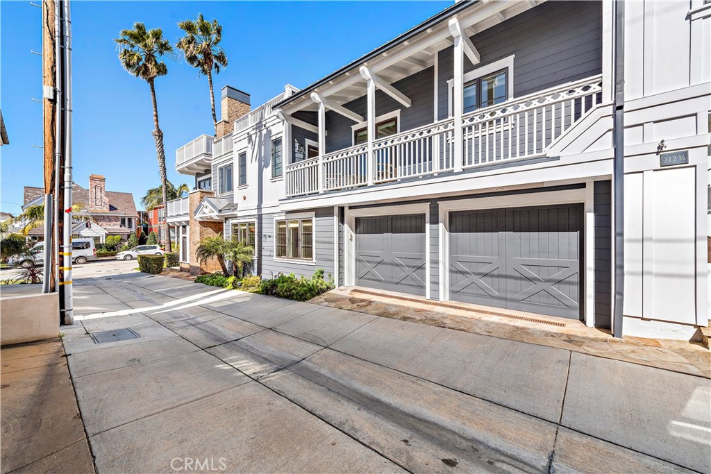 Parking includes one garage space and one carport space. - 212 Marguerite Avenue, Corona Del Mar CA 92625 - photo 28