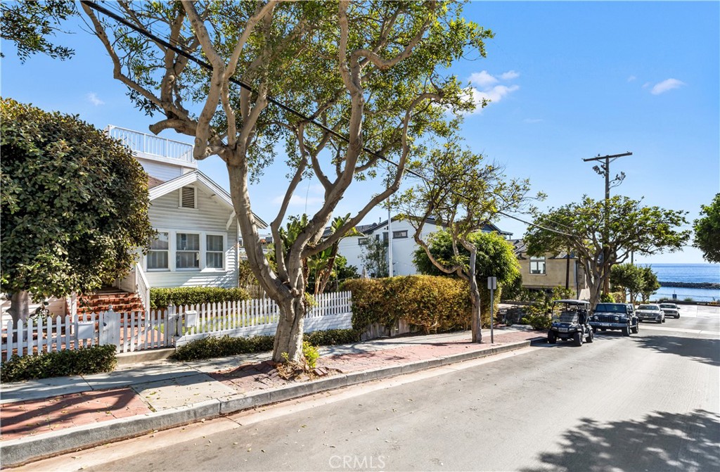 214 Dahlia, Corona Del Mar CA 92625 - photo 2
